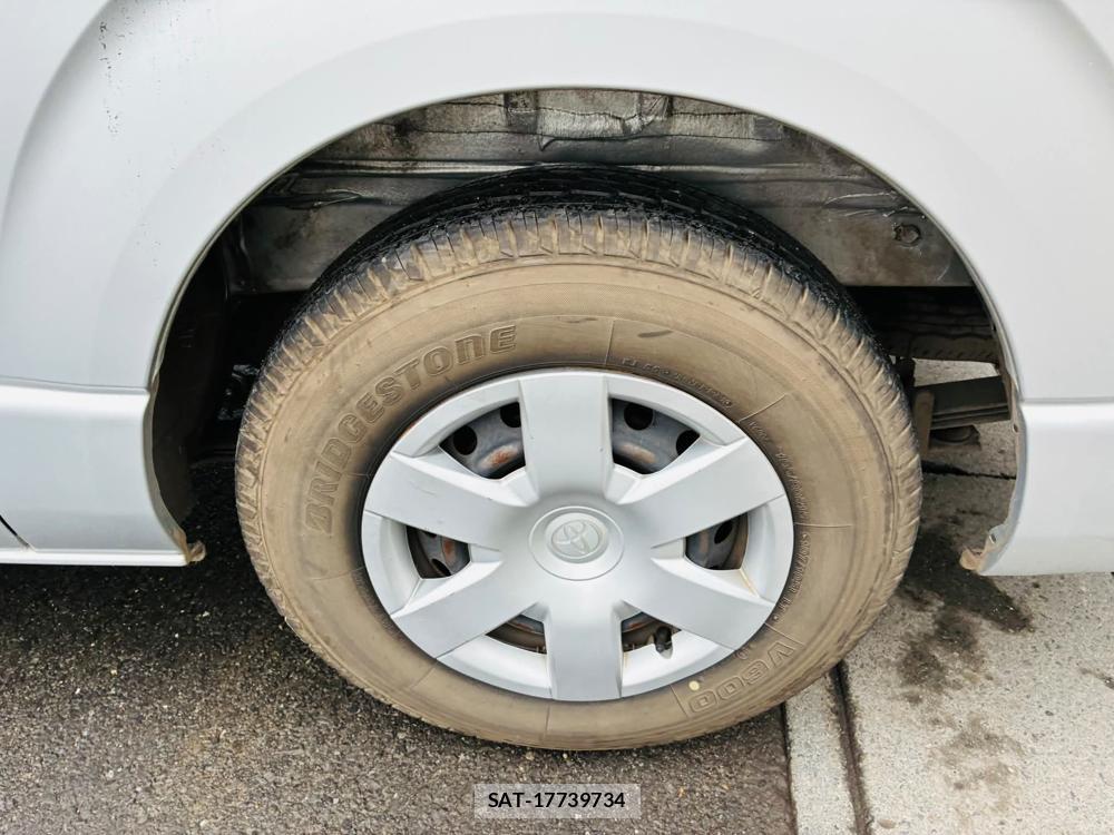 Toyota HIACE VAN 2020 7335628-29