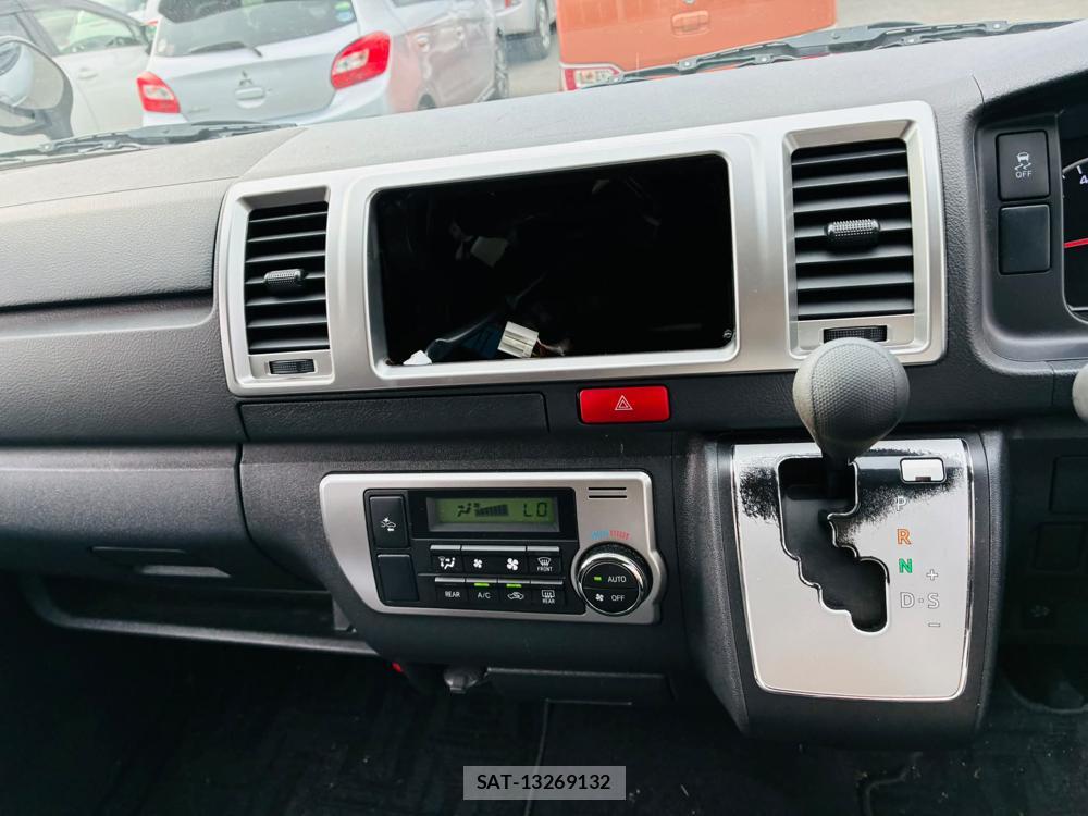 Toyota HIACE VAN 2020 7269295-19