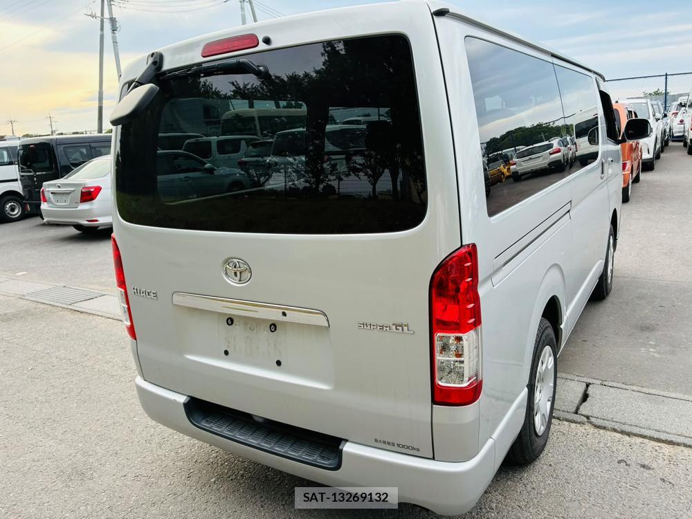 Toyota HIACE VAN 2020 7269295-4