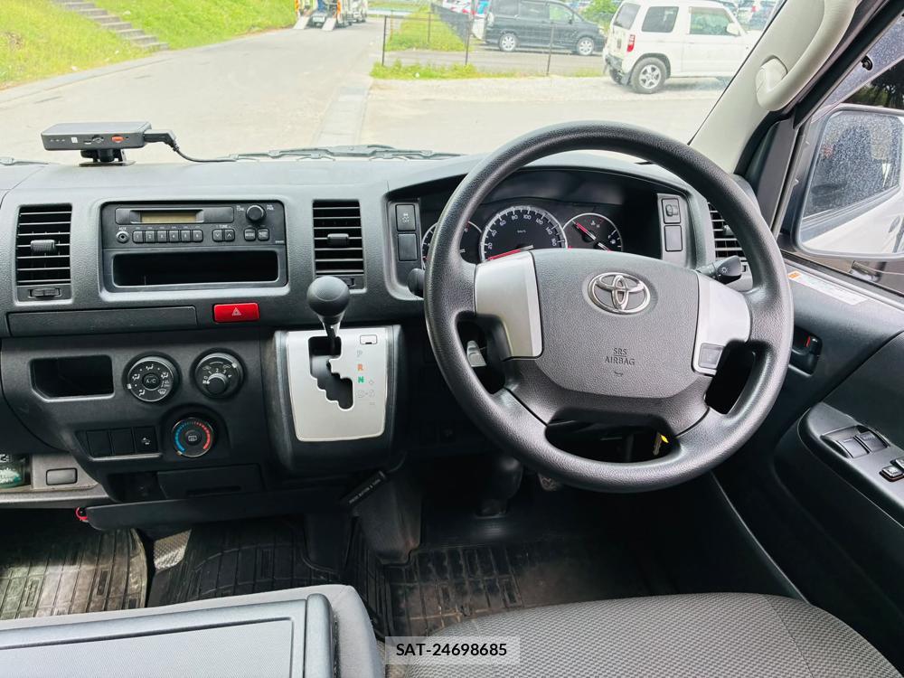 Toyota HIACE VAN 2019 7335630-13