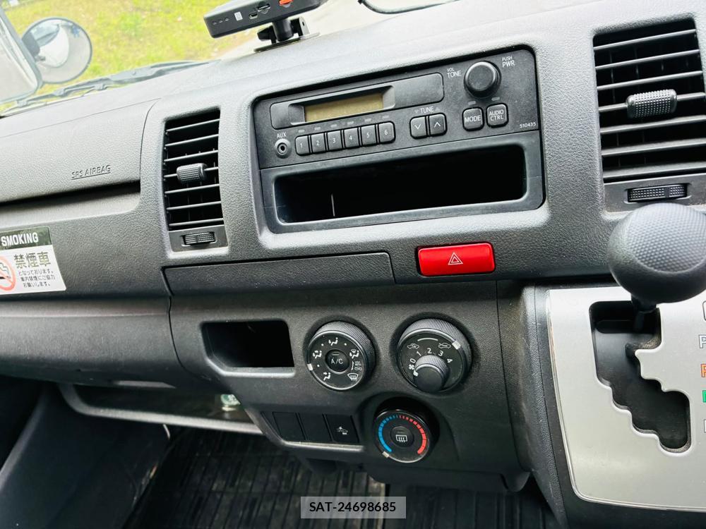 Toyota HIACE VAN 2019 7335630-18