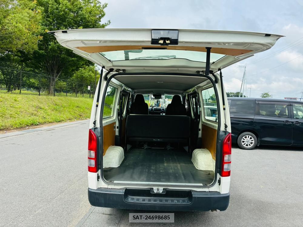 Toyota HIACE VAN 2019 7335630-25