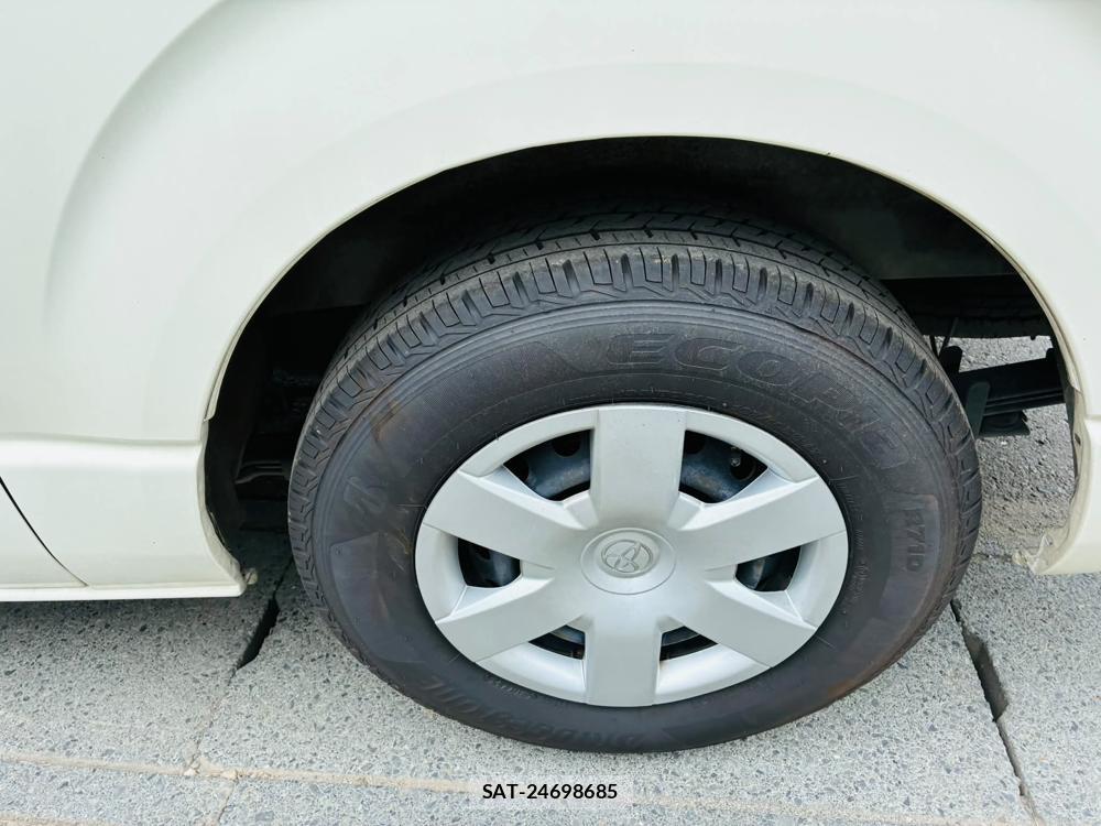 Toyota HIACE VAN 2019 7335630-29