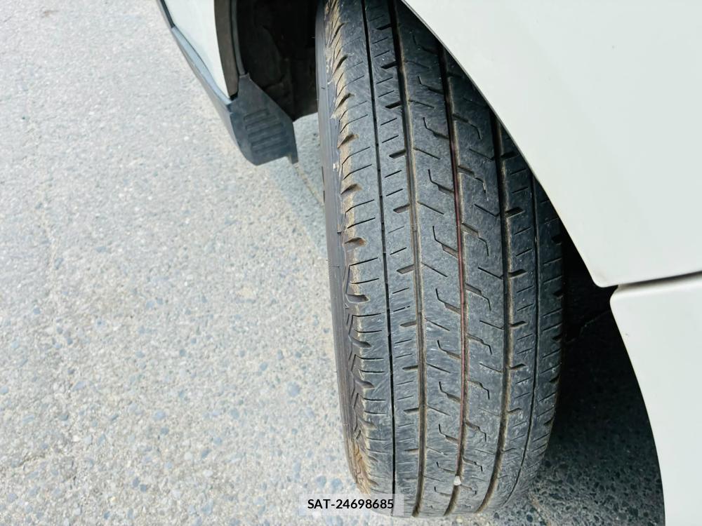 Toyota HIACE VAN 2019 7335630-30