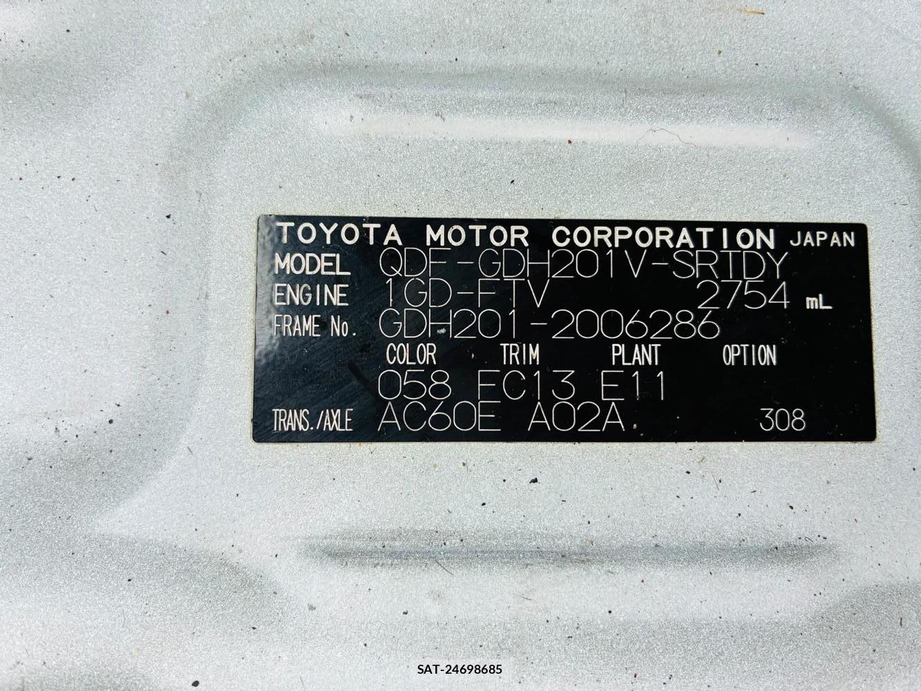 Toyota HIACE VAN 2019 7335630-33