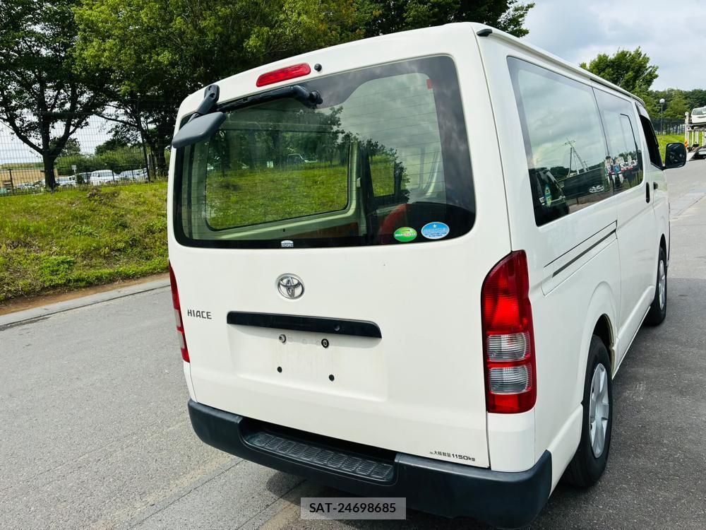 Toyota HIACE VAN 2019 7335630-4