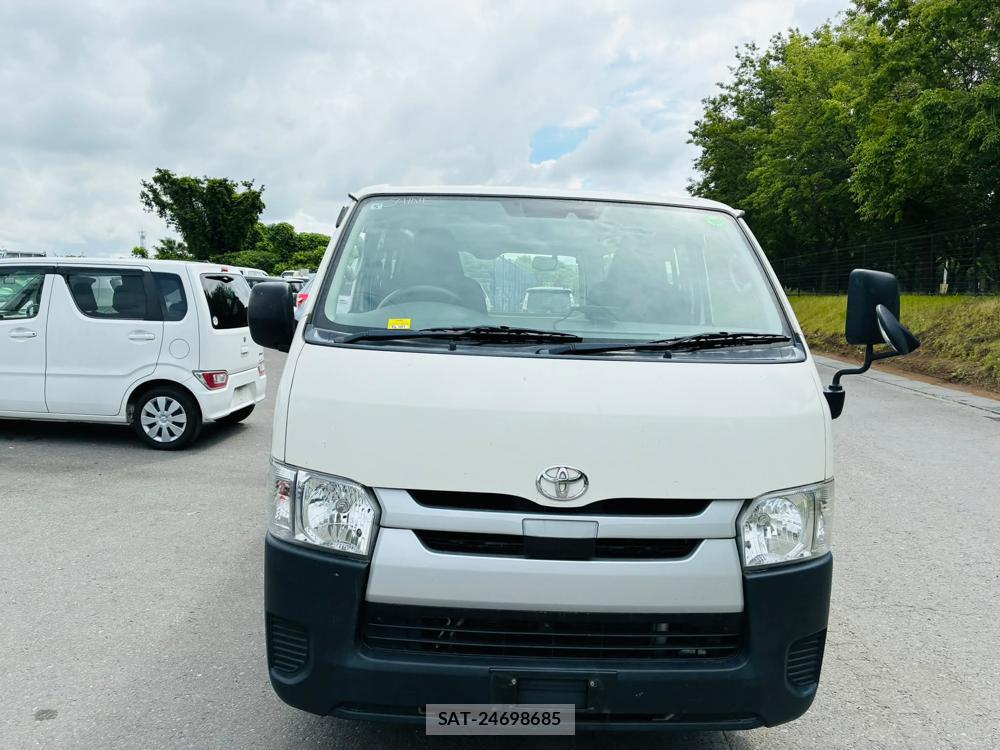Toyota HIACE VAN 2019 7335630-7