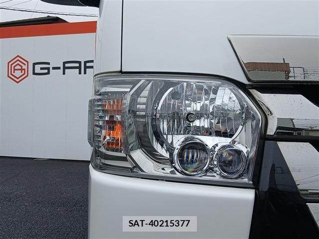 Toyota HIACE VAN 2020-01 7616908-11