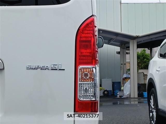 Toyota HIACE VAN 2020-01 7616908-14