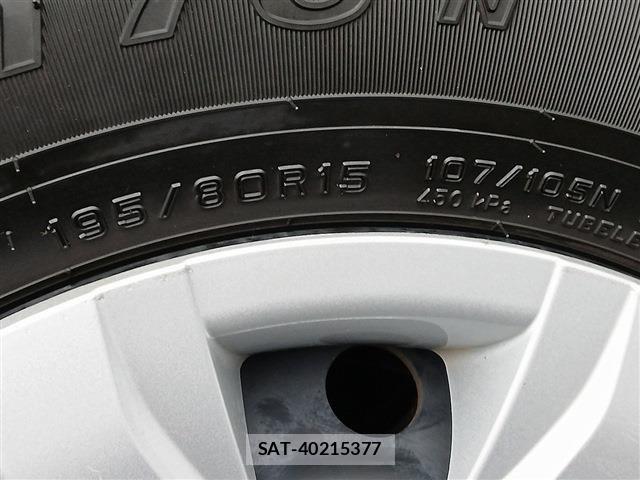 Toyota HIACE VAN 2020-01 7616908-24