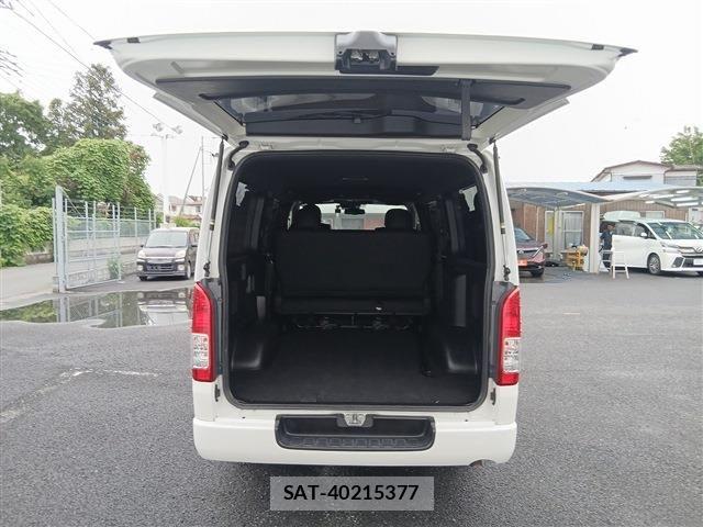 Toyota HIACE VAN 2020-01 7616908-28