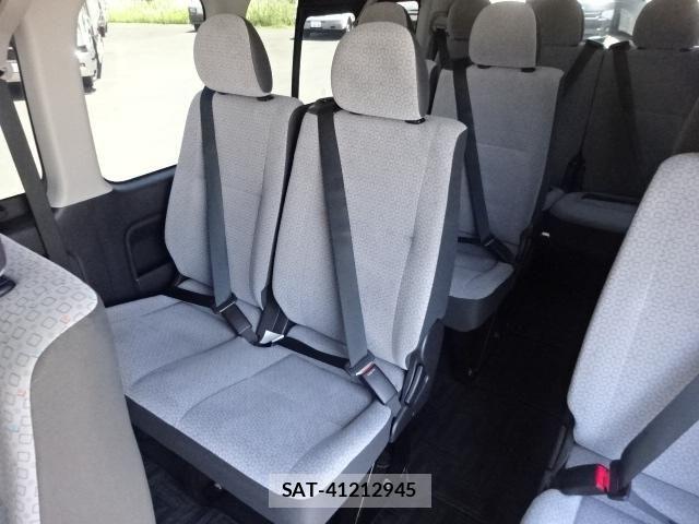 Toyota HIACE VAN 2021-06 7616906-15