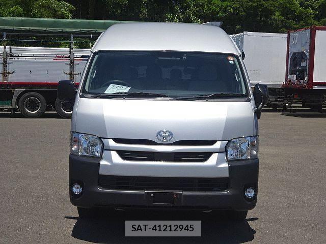 Toyota HIACE VAN 2021-06 7616906-1
