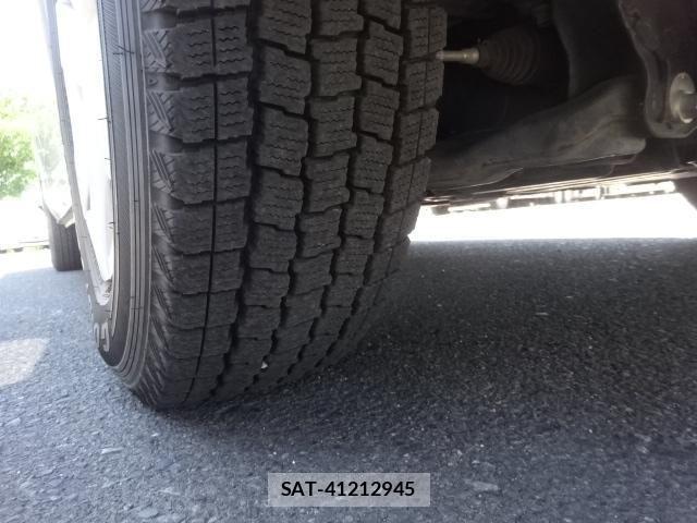Toyota HIACE VAN 2021-06 7616906-29