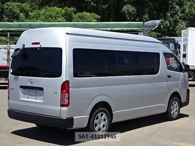 Toyota HIACE VAN 2021-06 7616906-7