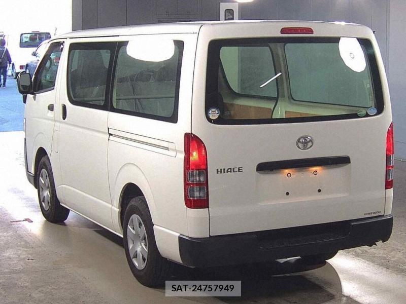 Toyota HIACE VAN 2020-11 7613288-2