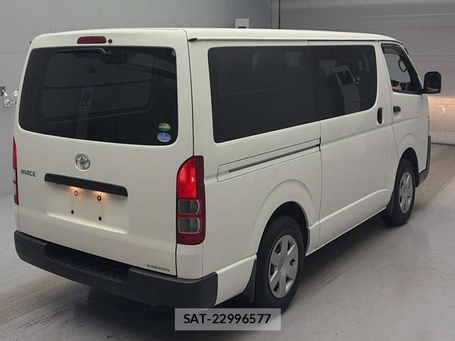 Toyota HIACE VAN 2020-10 7605449-1