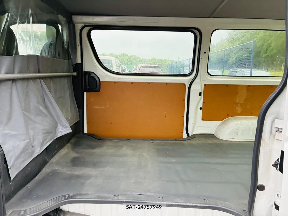 Toyota HIACE VAN 2020-11 7613288-9