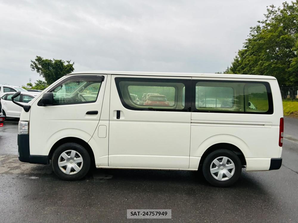 Toyota HIACE VAN 2020-11 7613288-1