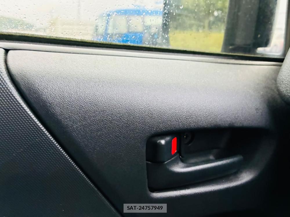 Toyota HIACE VAN 2020-11 7613288-22