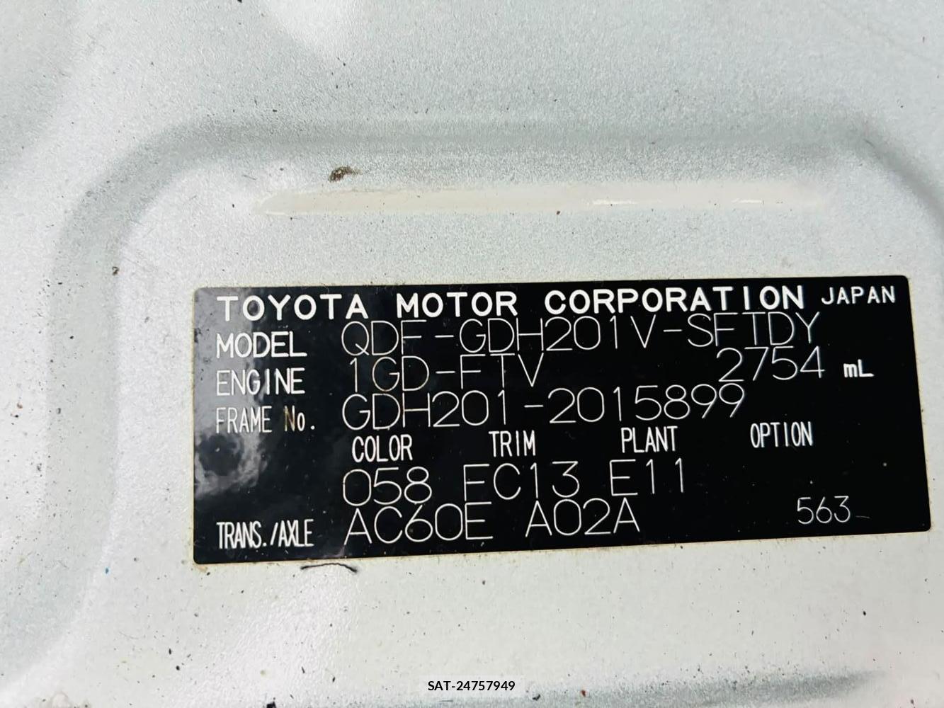 Toyota HIACE VAN 2020-11 7613288-34
