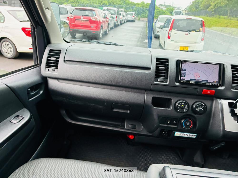 Toyota HIACE VAN 2019-07 7471407-16