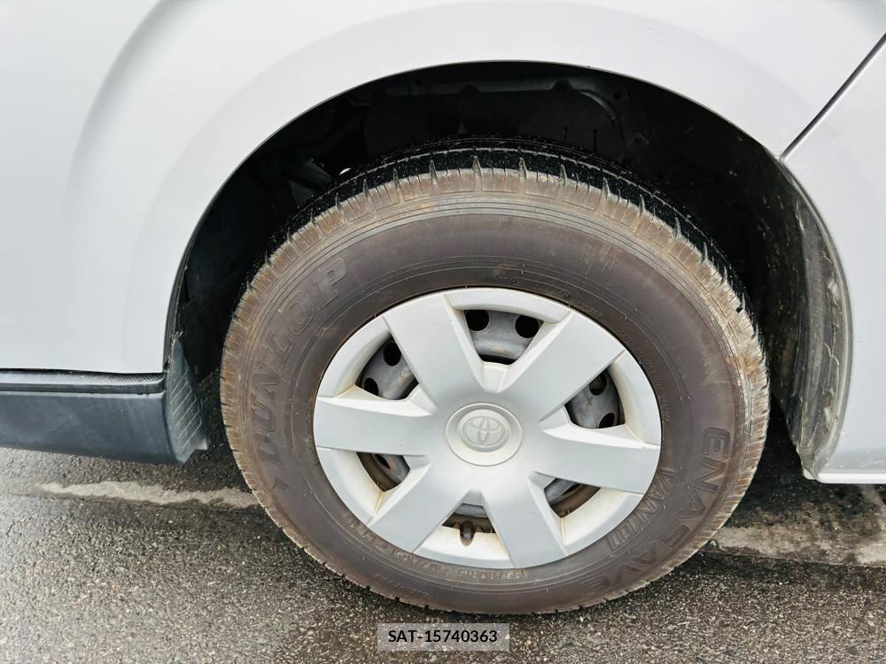 Toyota HIACE VAN 2019-07 7471407-28
