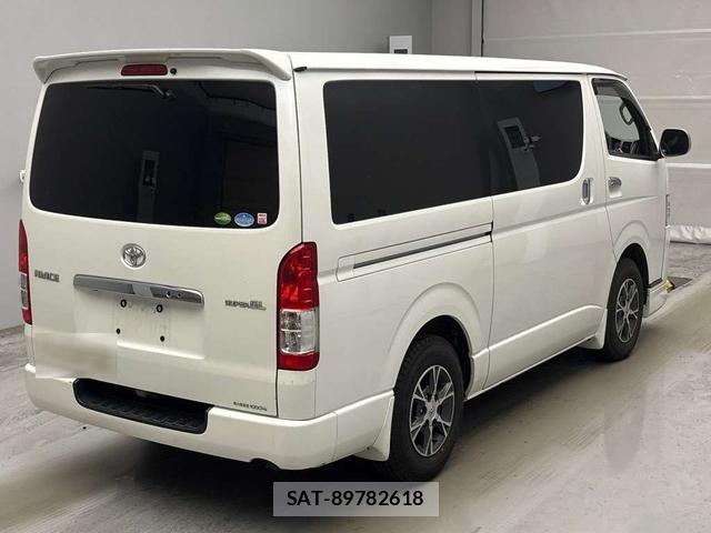 Toyota HIACE VAN 2019-05 7687987-1