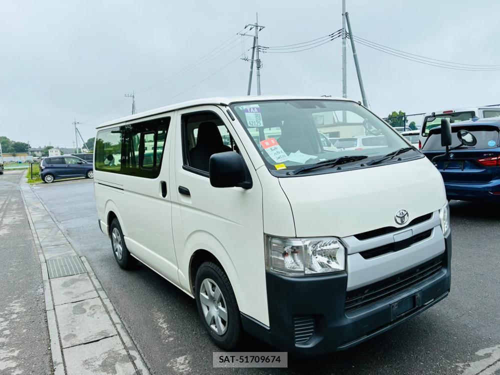 Toyota HIACE VAN 2019-03 7489905-6