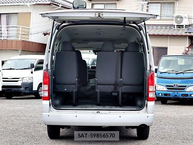Toyota HIACE VAN 2023-07 7723865-10