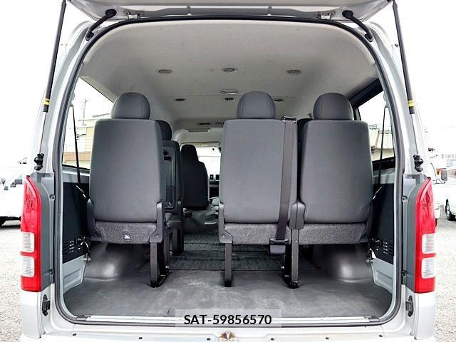 Toyota HIACE VAN 2023-07 7723865-11