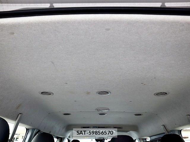 Toyota HIACE VAN 2023-07 7723865-12