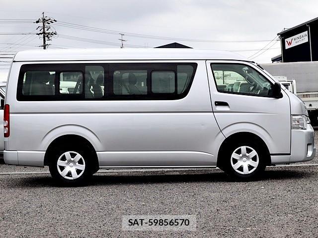 Toyota HIACE VAN 2023-07 7723865-7