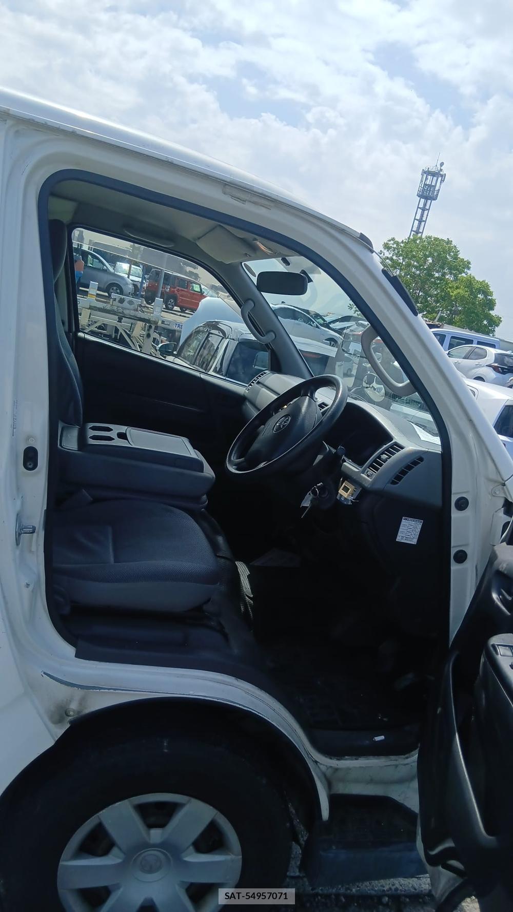 Toyota HIACE VAN 2010 7230116-13