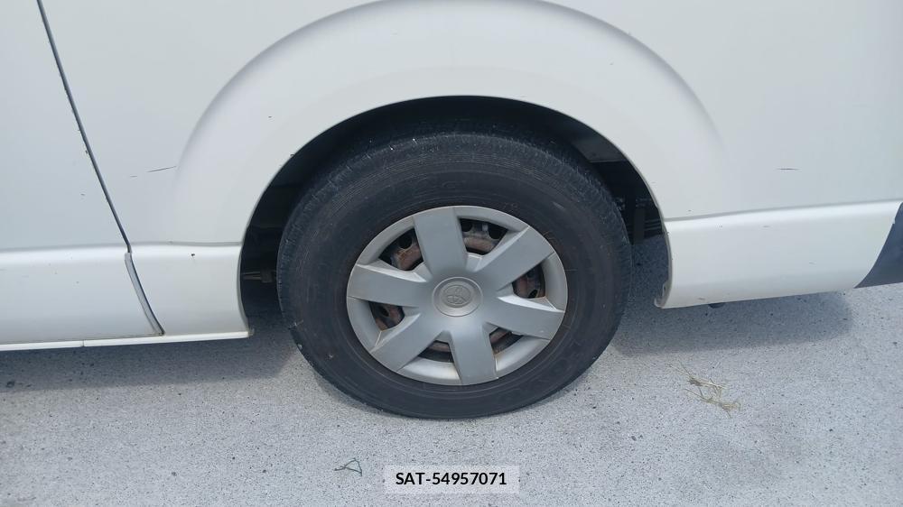 Toyota HIACE VAN 2010 7230116-32