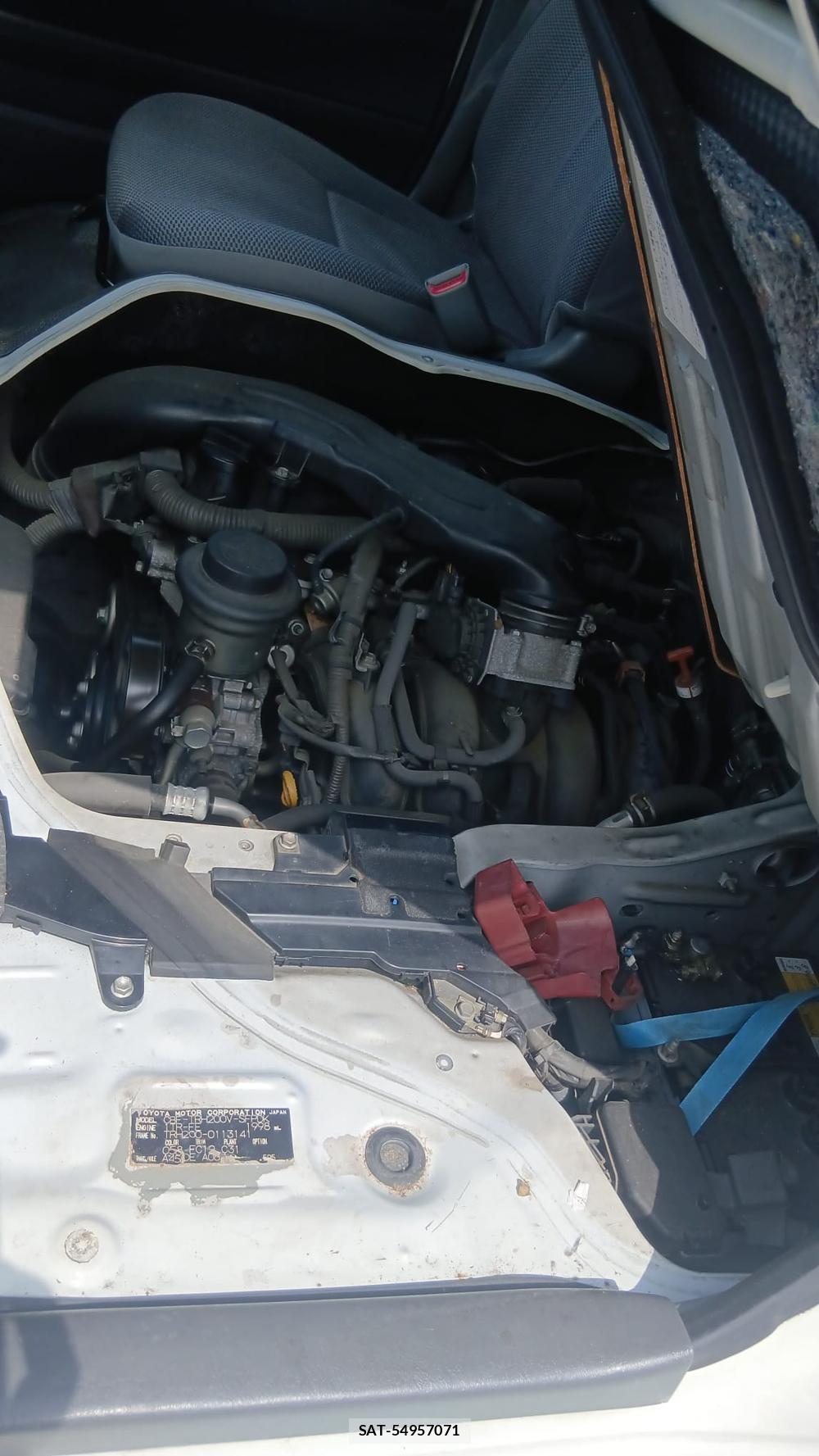 Toyota HIACE VAN 2010 7230116-38