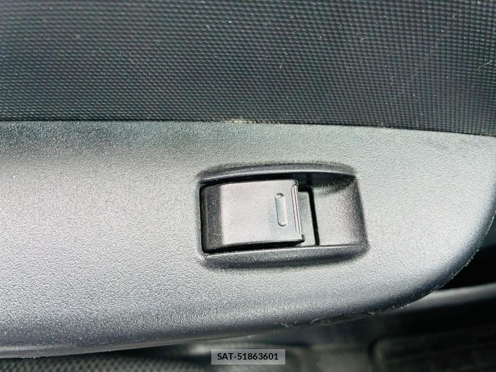 Toyota HIACE VAN 2020-05 7840048-23
