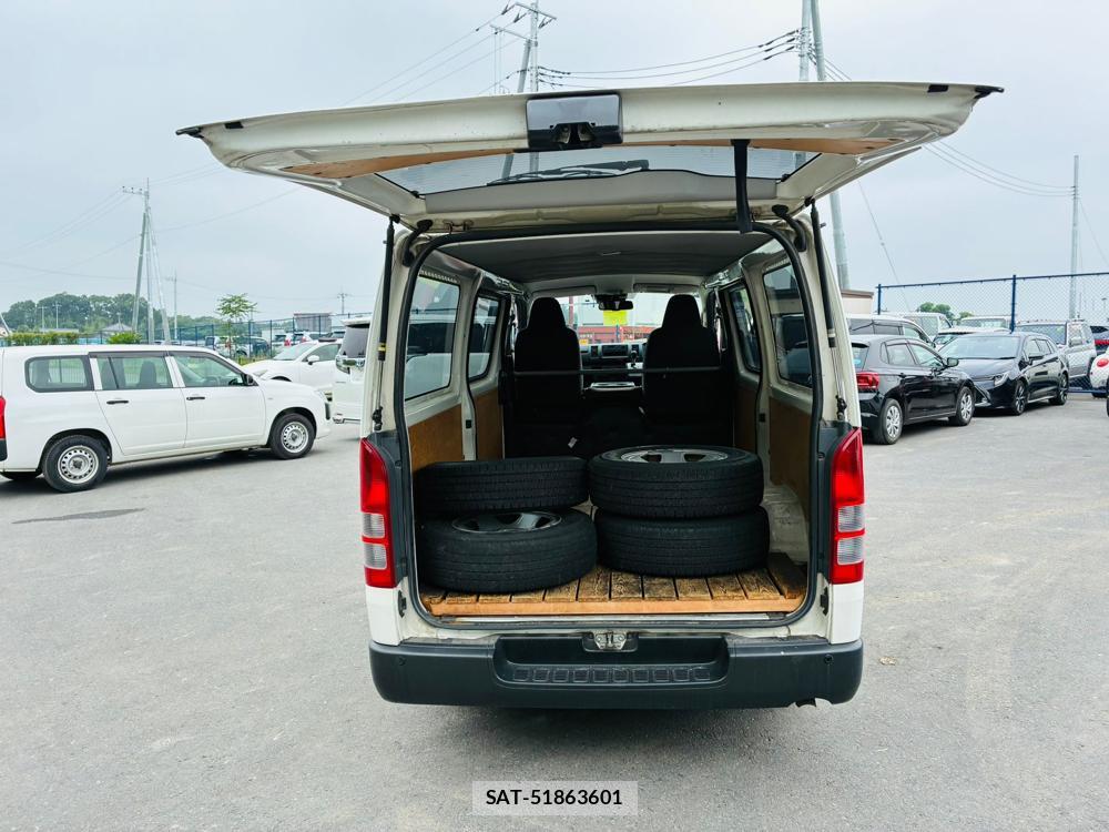 Toyota HIACE VAN 2020-05 7840048-26