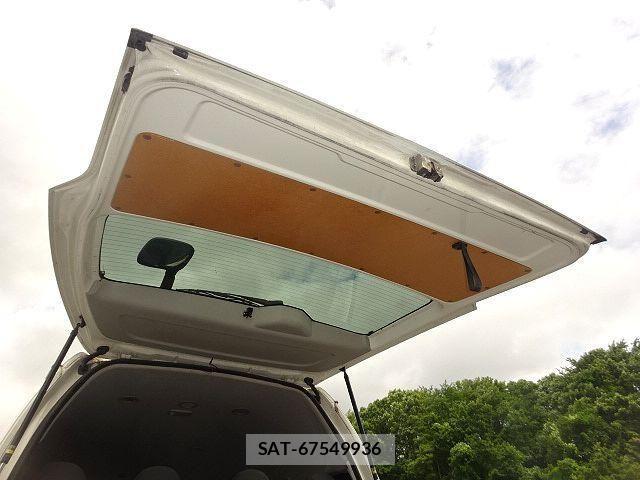 Toyota HIACE VAN 2015-04 7902685-9