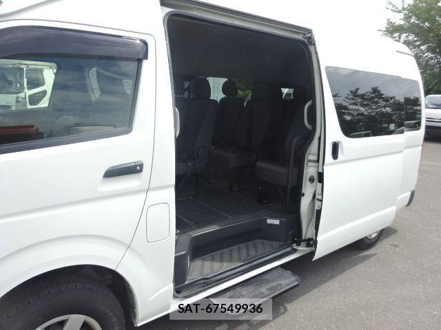 Toyota HIACE VAN 2015-04 7902685-10