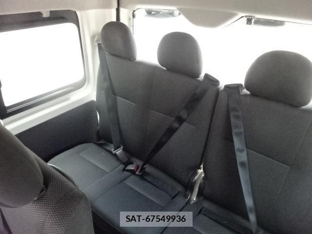 Toyota HIACE VAN 2015-04 7902685-18