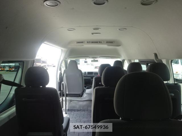 Toyota HIACE VAN 2015-04 7902685-19