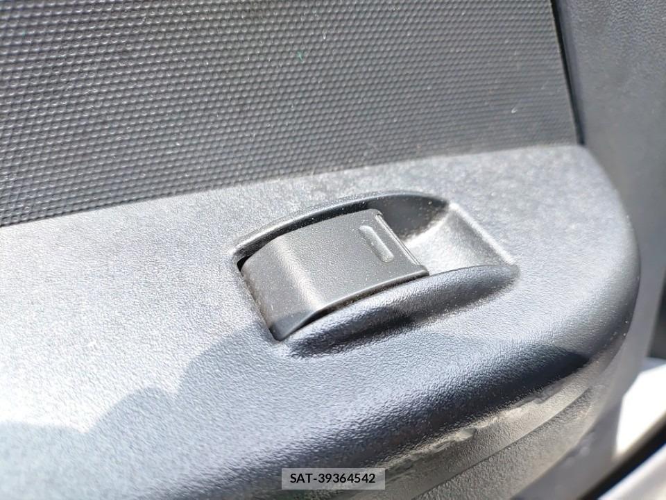 Toyota HIACE VAN 2019-06 7903883-13