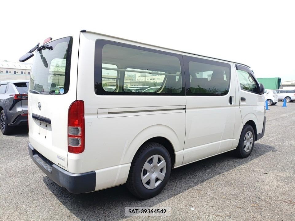 Toyota HIACE VAN 2019-06 7903883-1