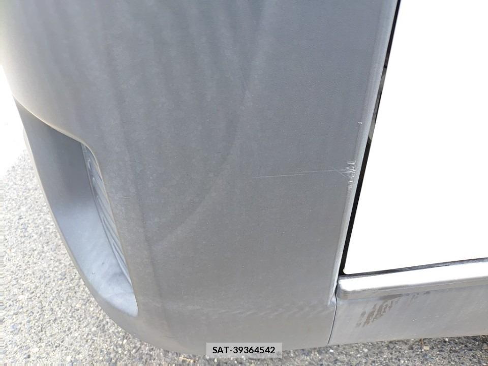Toyota HIACE VAN 2019-06 7903883-20