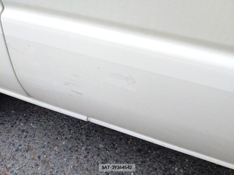 Toyota HIACE VAN 2019-06 7903883-21