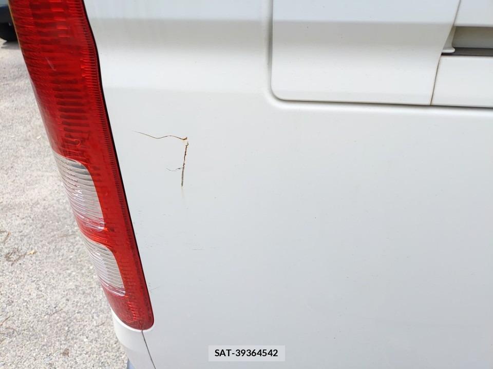Toyota HIACE VAN 2019-06 7903883-22