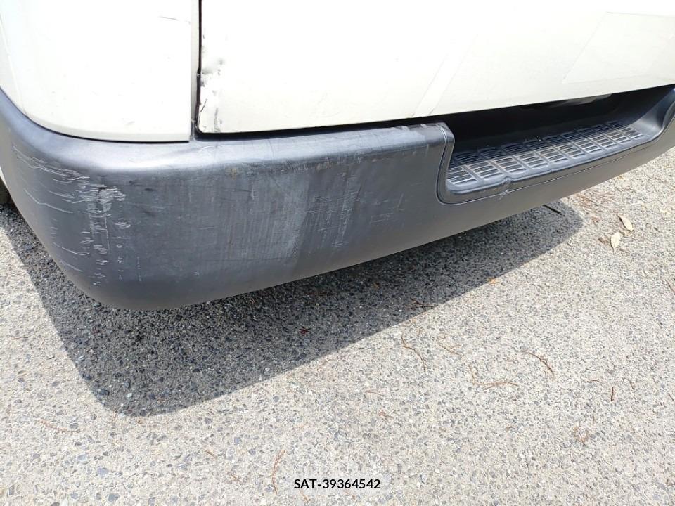Toyota HIACE VAN 2019-06 7903883-24