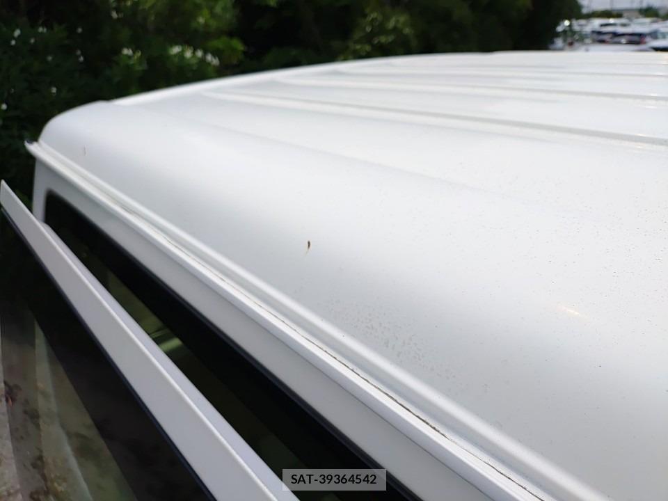 Toyota HIACE VAN 2019-06 7903883-28