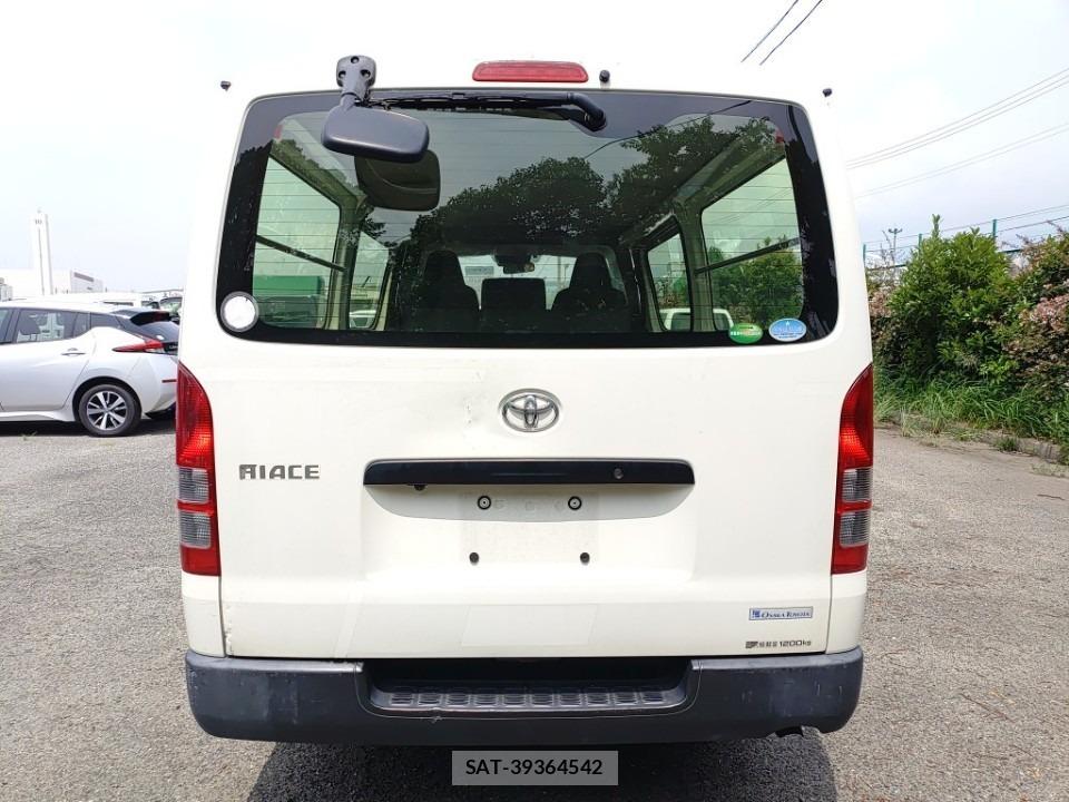 Toyota HIACE VAN 2019-06 7903883-2